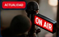 Micrófono con rótulo de emisión en directo