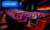 Sala de cine con butacas rojas